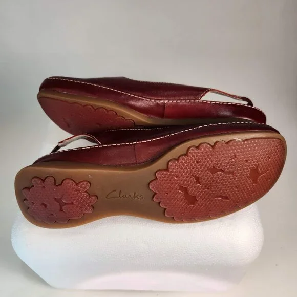 Clarks, sling-back, Sz 7 burgundy leather slip-ons, Pre-owned - Picture 6 of 7